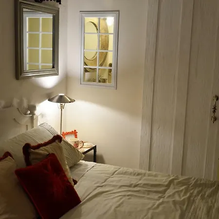 Mare Rooms Bari Old Town Center Exterior photo